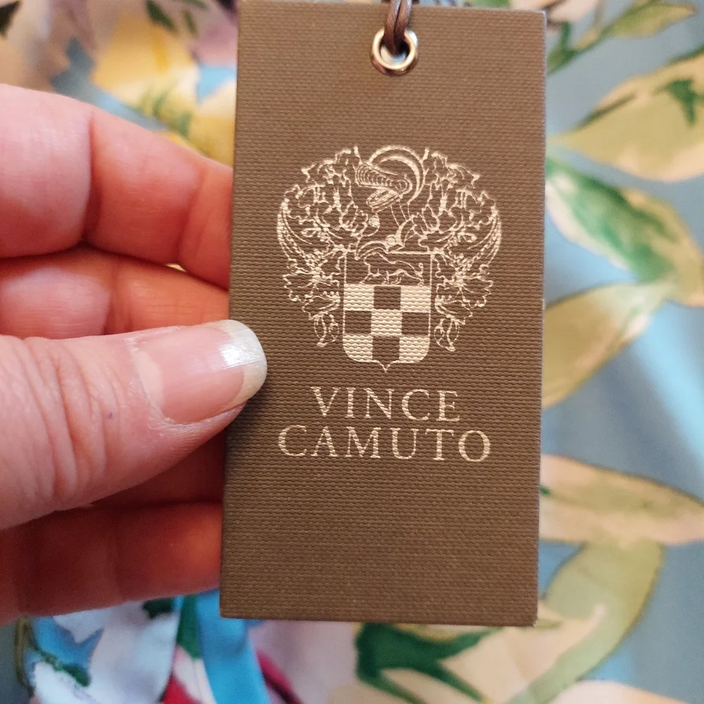 Vince Camuto blue floral faux wrap ruffle dress. Size 8 - Picture 6 of 12